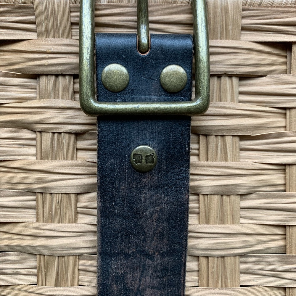 Bed-Stu, women’s Brown Leather Belt with Brass Accents, size Medium. - Picture 3 of 10